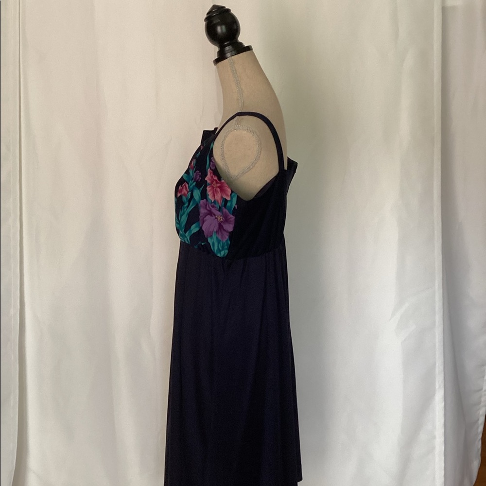 Navy floral summer dress with light cardigan ☀️🍉 - Picture 4 of 11